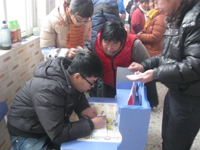 08葡萄種植戶火熱報名參加葡萄大王爭霸賽_調(diào)整大小.jpg